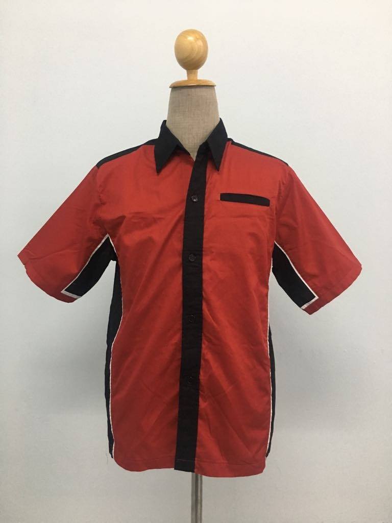 เสื้อช๊อปและยูนิฟอร์ม