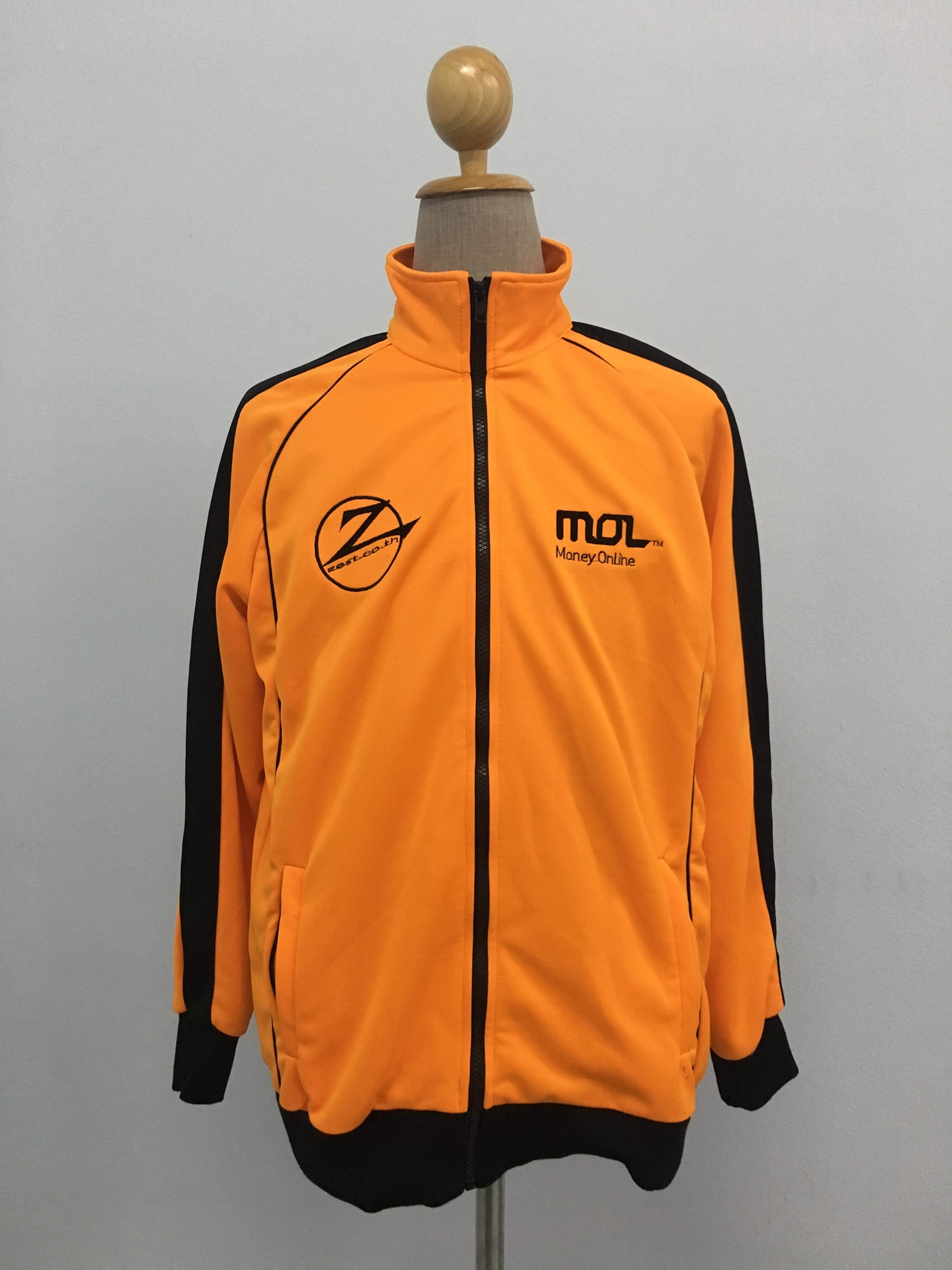 เสื้อแจ็ตแก็ต 12