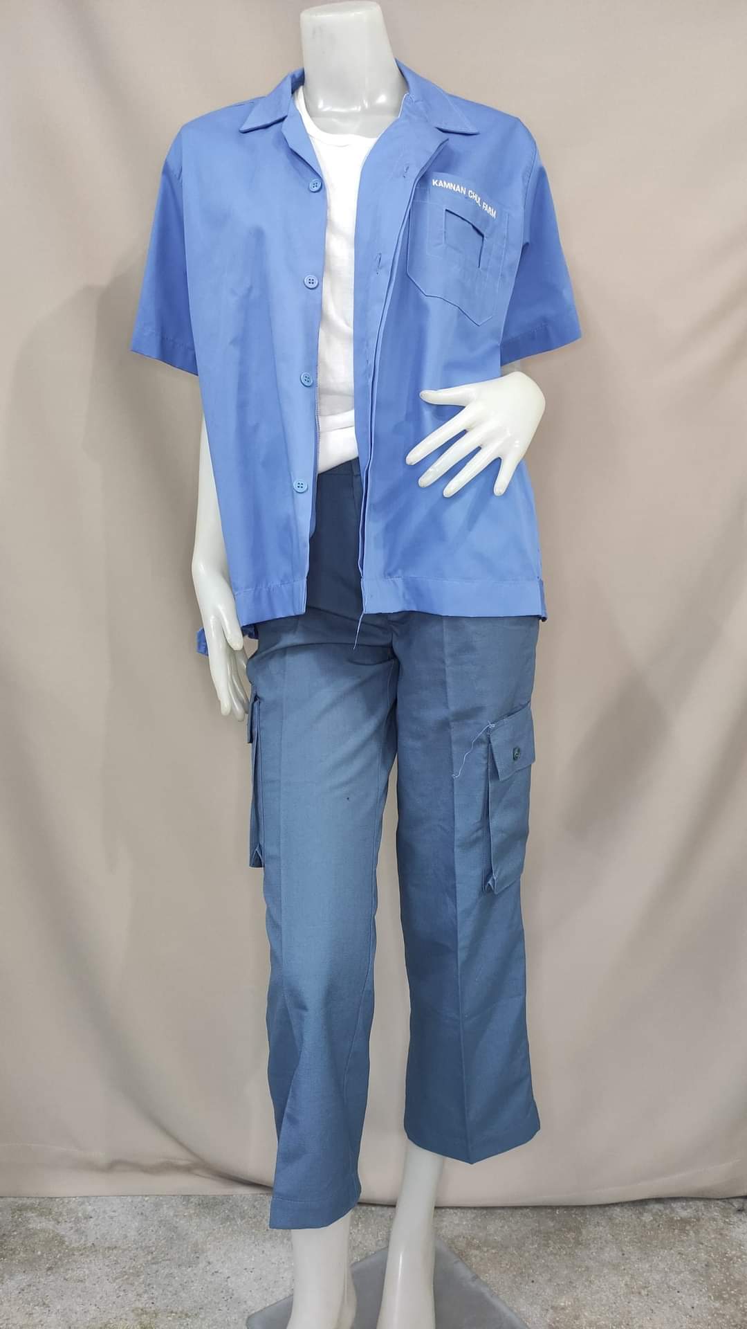 เสื้อช๊อปและยูนิฟอร์ม