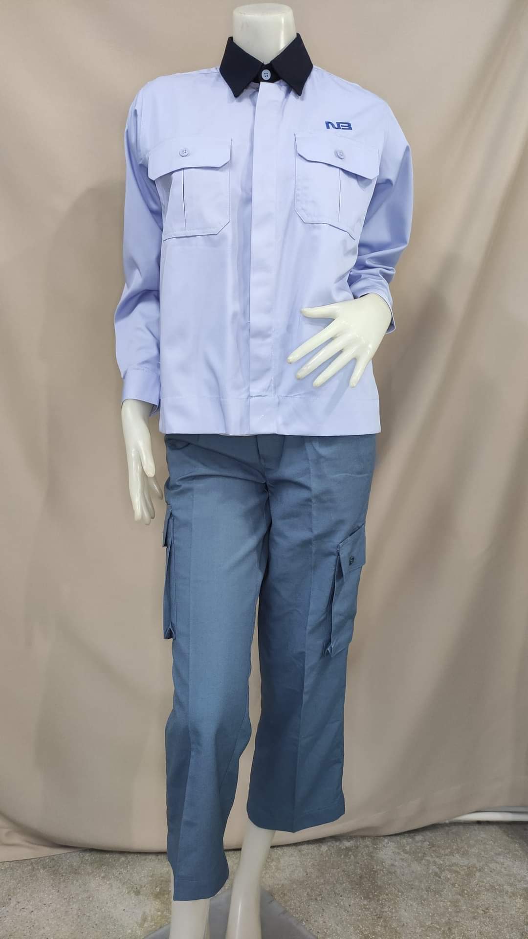 เสื้อช๊อปและยูนิฟอร์ม